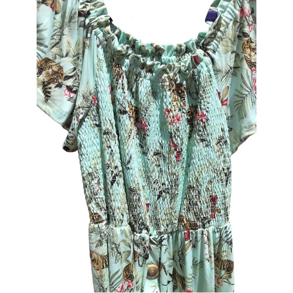 • Robert Louis Smocked Green Floral Peasant Dress, Med - Picture 2 of 8